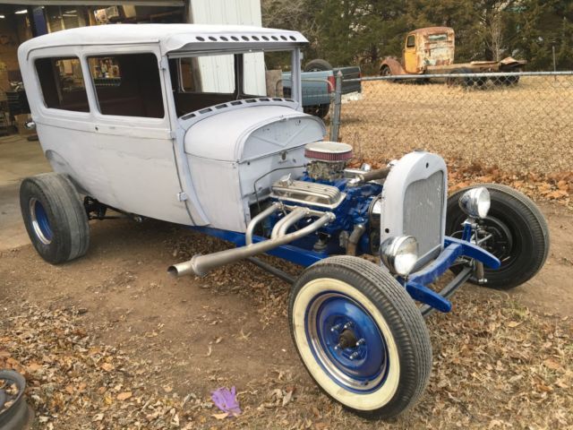 1928 Ford Model A deluxe