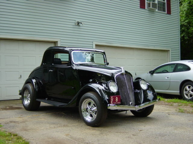 1933 Willys model 77