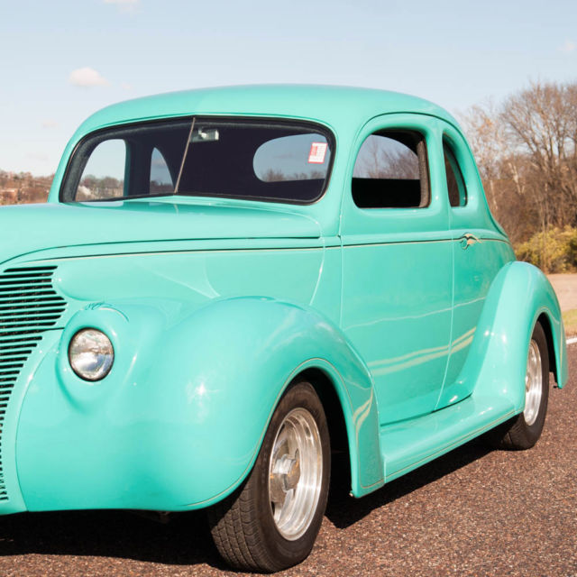 1939 Ford Coupe 5 Window