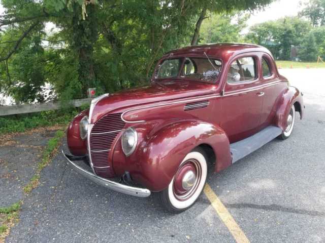 1939 Ford COUPE DELUXE