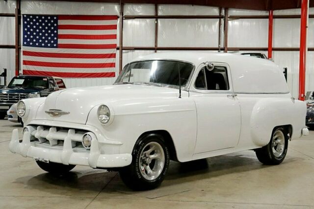 1953 Chevrolet Handyman Wagon --