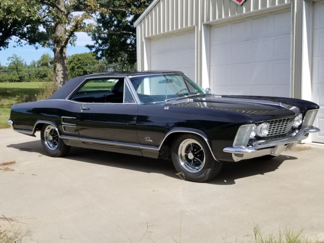 1964 Buick Riviera coupe