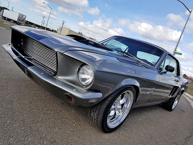 1967 Ford Mustang Shelby GT500 Restomod