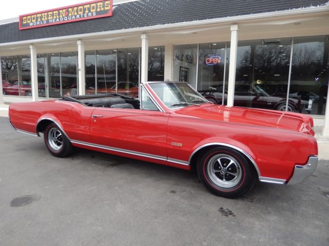 1967 Oldsmobile 442 Buckets with Console