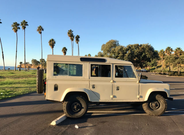 1980 Land Rover Defender Country