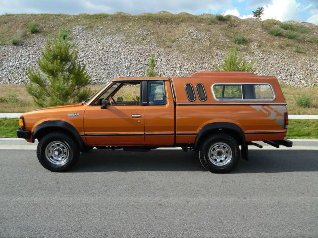 1985 Nissan Other Pickups NISSAN KING CAB ST 4X4