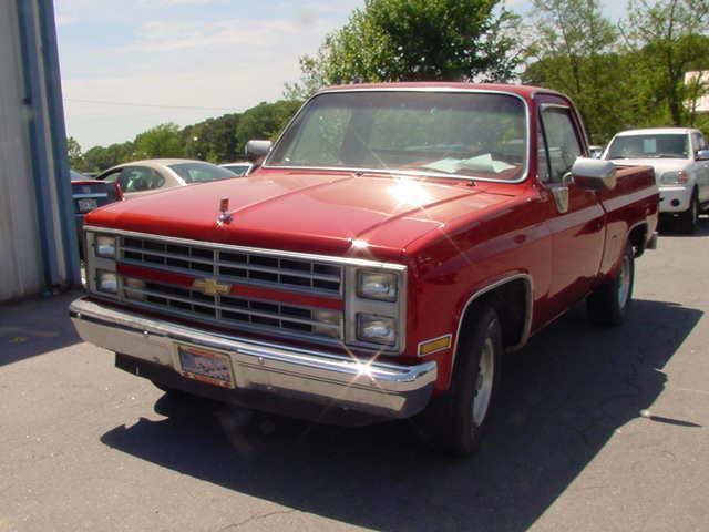 1986 Chevrolet C/K Pickup 1500 PCIK UP TRUCK