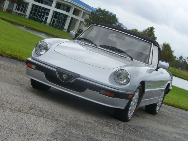 1990 Alfa Romeo Spider Quadrifoglio