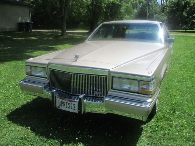 1991 Cadillac Brougham Brougham - leather