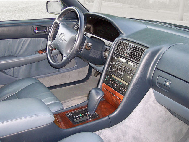 1993 Lexus LS 400