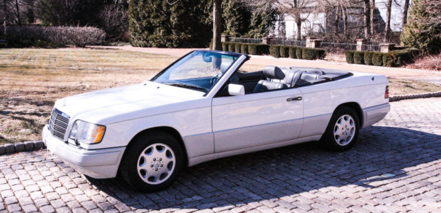 1994 Mercedes-Benz 300-Series Convertible