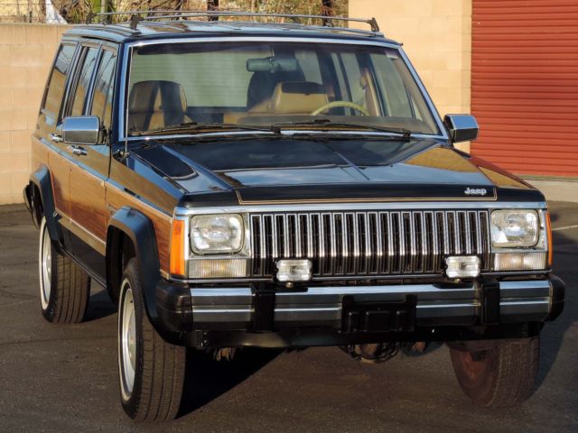1985 Jeep Wagoneer Limited 