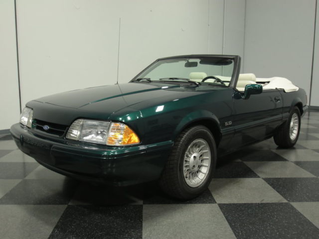 1990 Ford Mustang LX 7-UP Edition