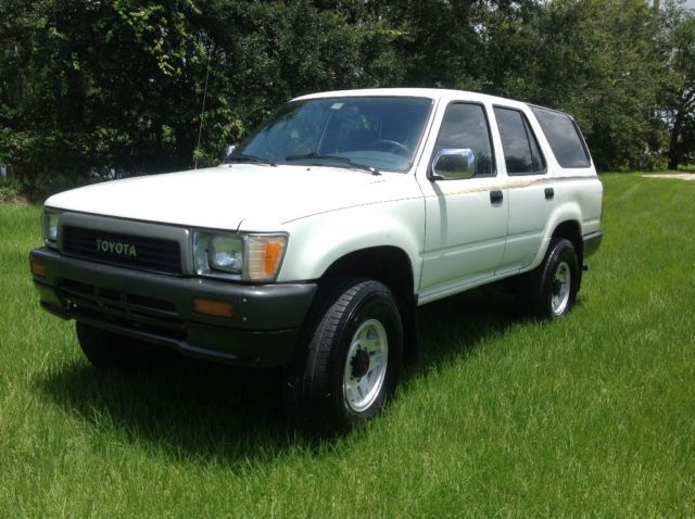 1990 Toyota 4Runner SR5 4WD 5 SPEED MANUAL 22RE 4 CYLINDERS EFI