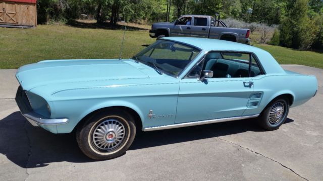 1967 Ford Mustang 2 DOOR COUPE