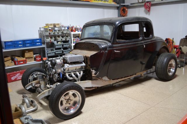 1933 Ford Coupe 5 Window