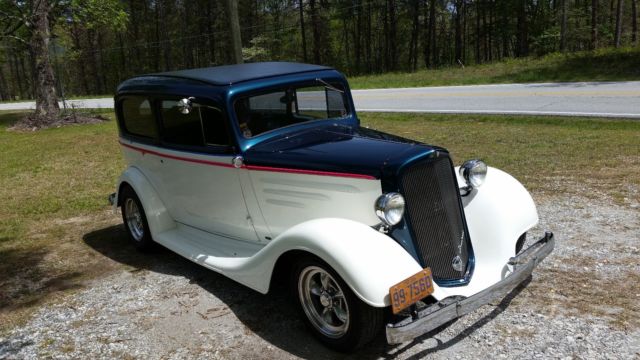 1935 Chevrolet Standard 2-Door Sedan Custom