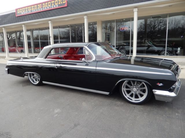 1962 Chevrolet Impala Buckets with Console