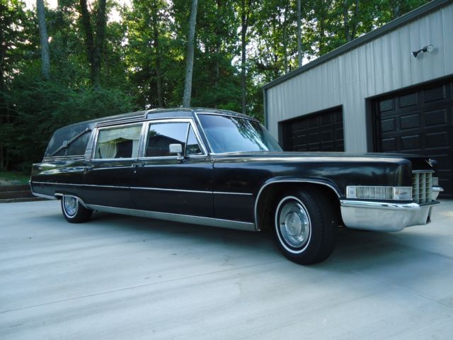 1969 Cadillac SERIES 75 HEARSE