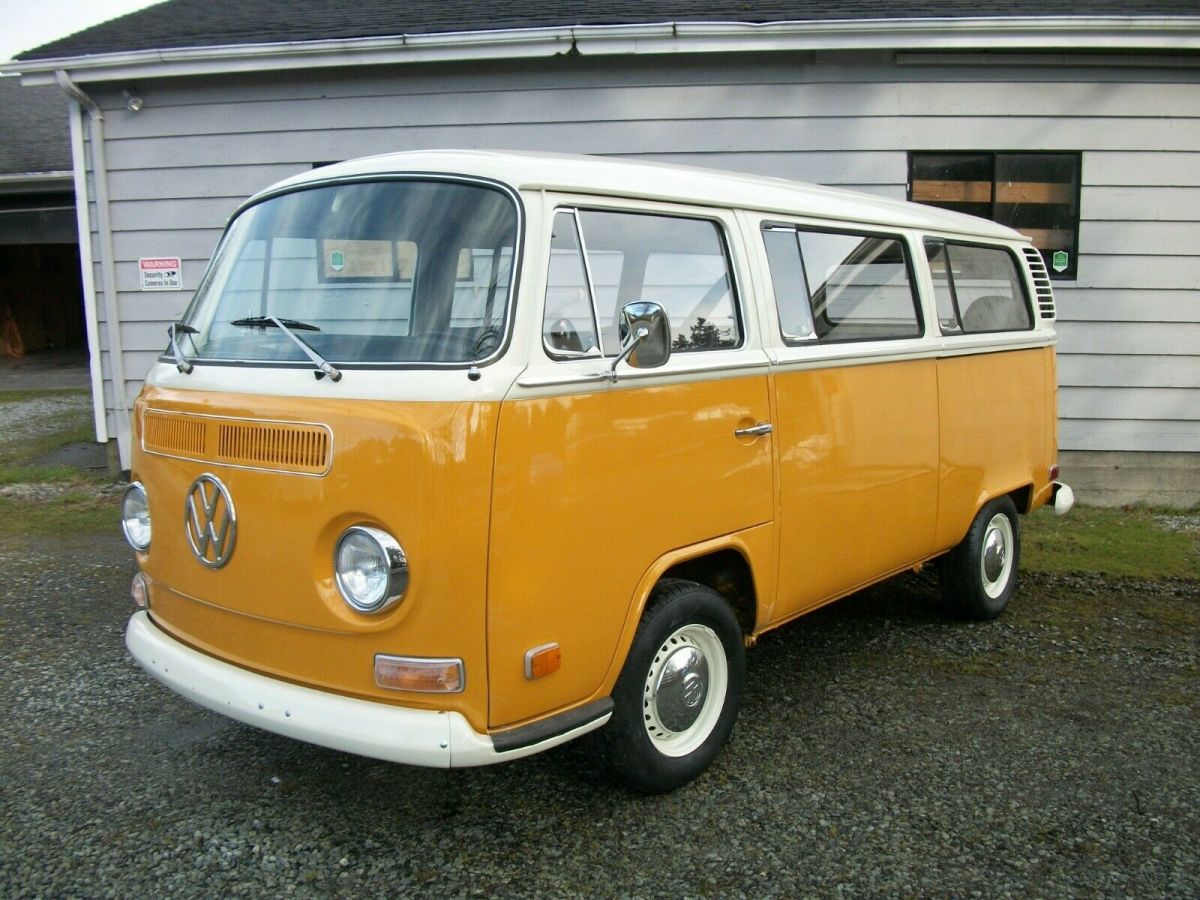 1972 Volkswagen Bus/Vanagon DELUXE