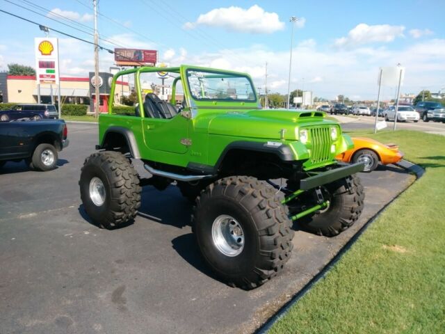 1992 Jeep YJ -LIME GREEN 4X4-FRAME OFF RESTORATION-COYOTE ENGIN