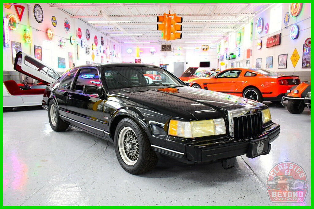 1992 Lincoln Mark Series