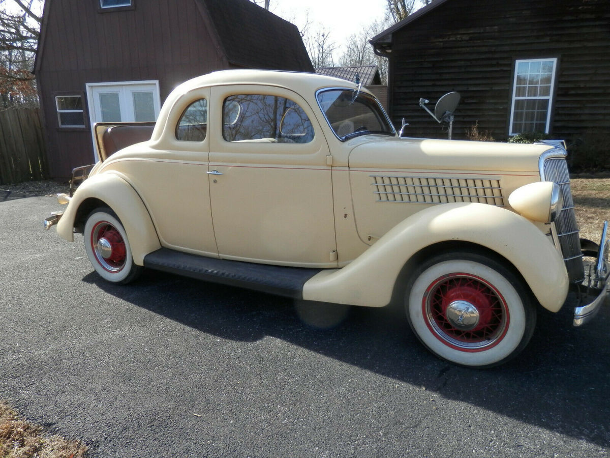 1935 Ford 5 WINDOW COUPE 5 WINDOW