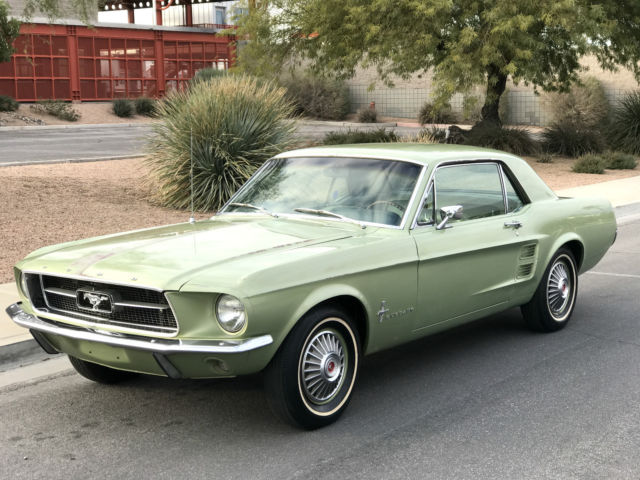 1967 Ford Mustang COUPE
