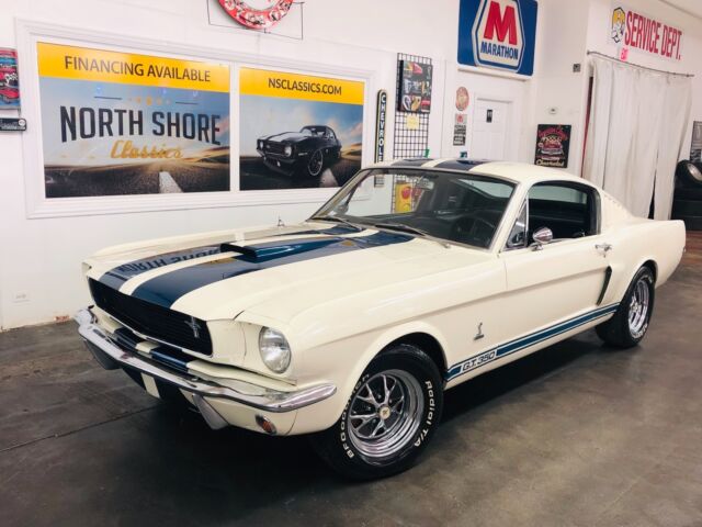 1966 Ford Mustang -GT 350 SHELBY COBRA FASTBACK TRIBUTE-RACING STRIP
